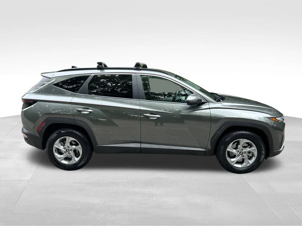 Used 2023 Gray Hyundai SEL image 7