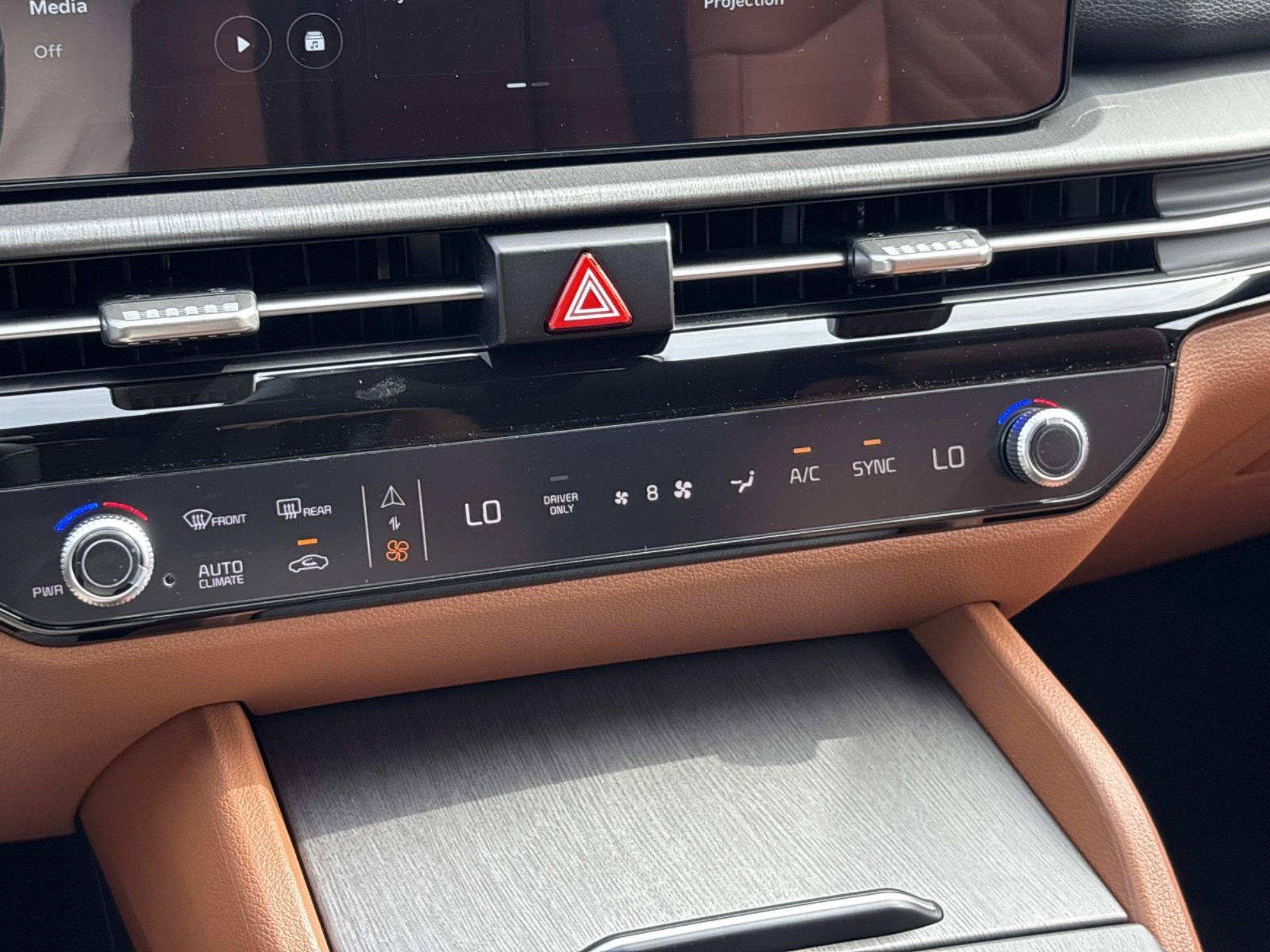 New 2027 Gravity Gray Kia X-Line image 27