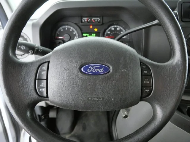 Used 2012 White Ford Commercial image 23