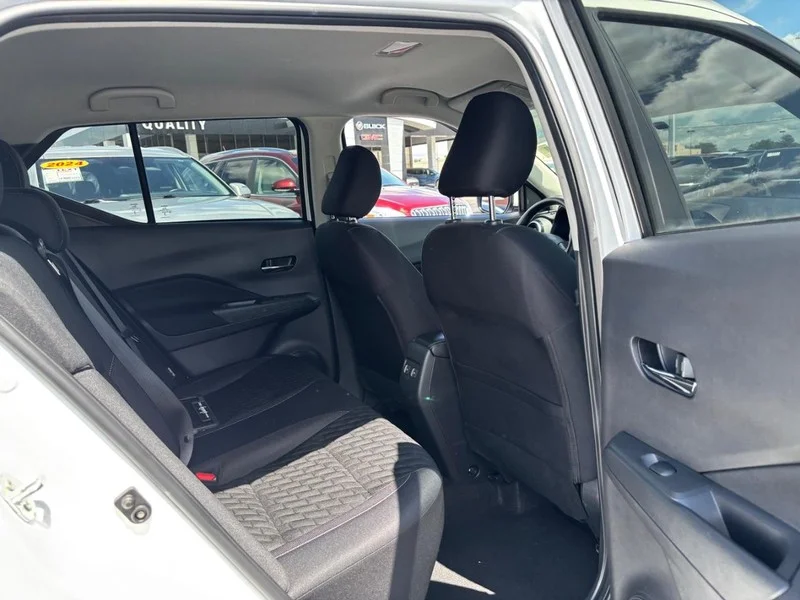 Used 2023 Aspen White Tricoat Nissan SV image 13