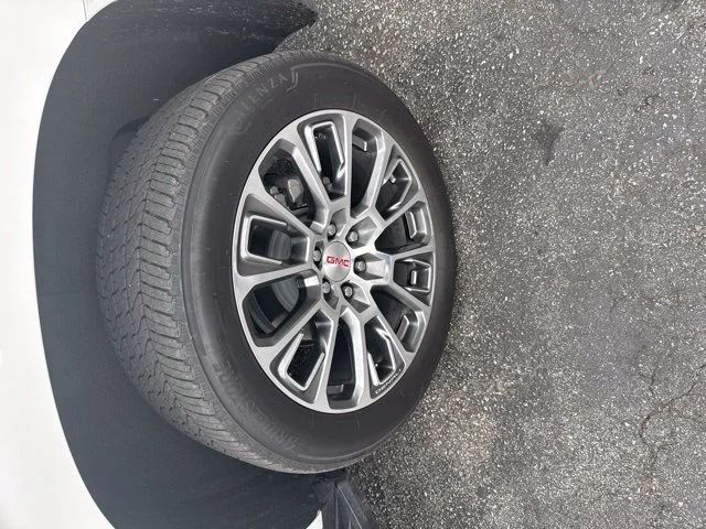 Certified Used 2025 White Frost Tricoat GMC Denali image 11