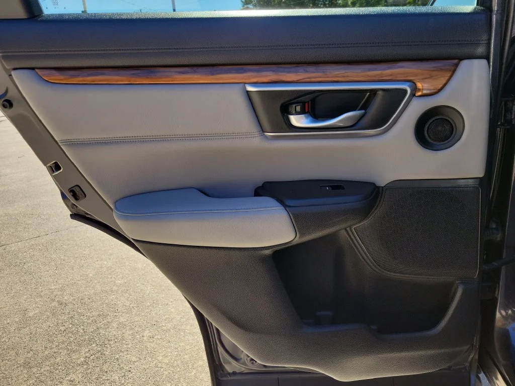 Used 2018 Black Honda EX-L image 9