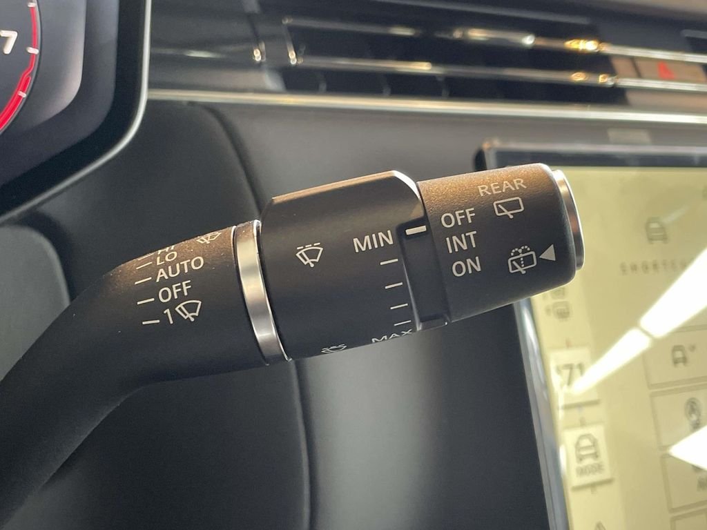 New 2026 Batumi Gold Land Rover SE image 38