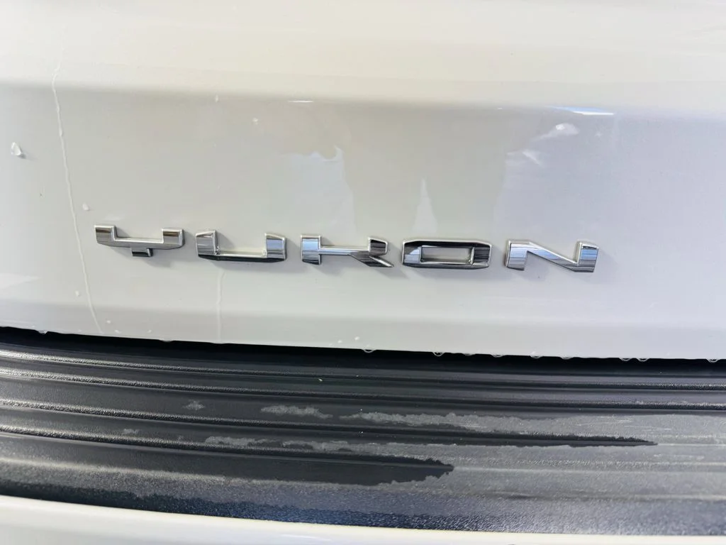 Used 2023 White GMC Denali image 30