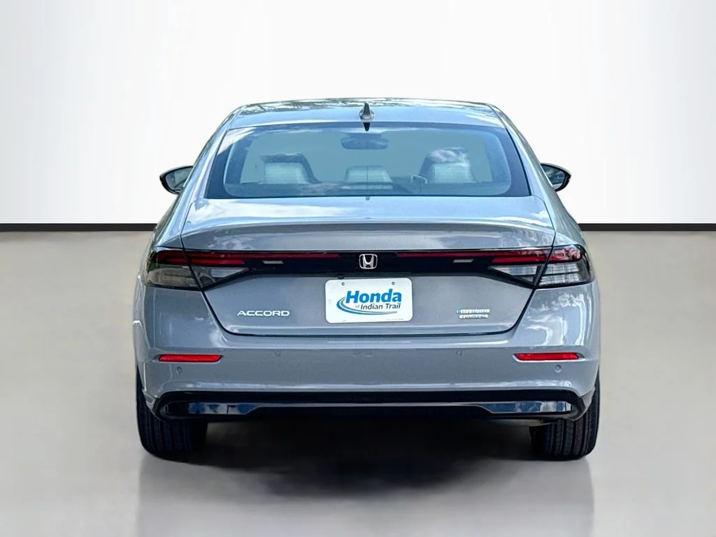 New 2026 Urban Gray Pearl Honda Touring image 7