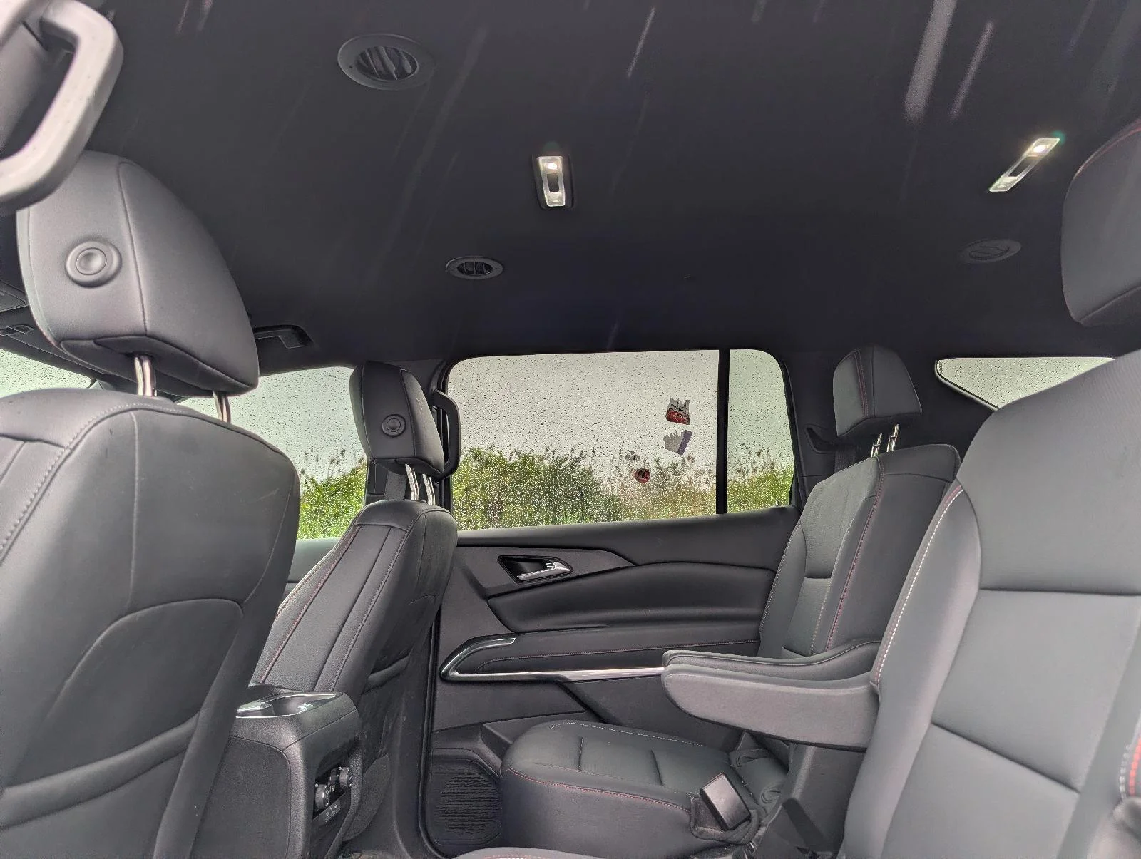 Used 2024 Summit White Chevrolet Z71 image 13
