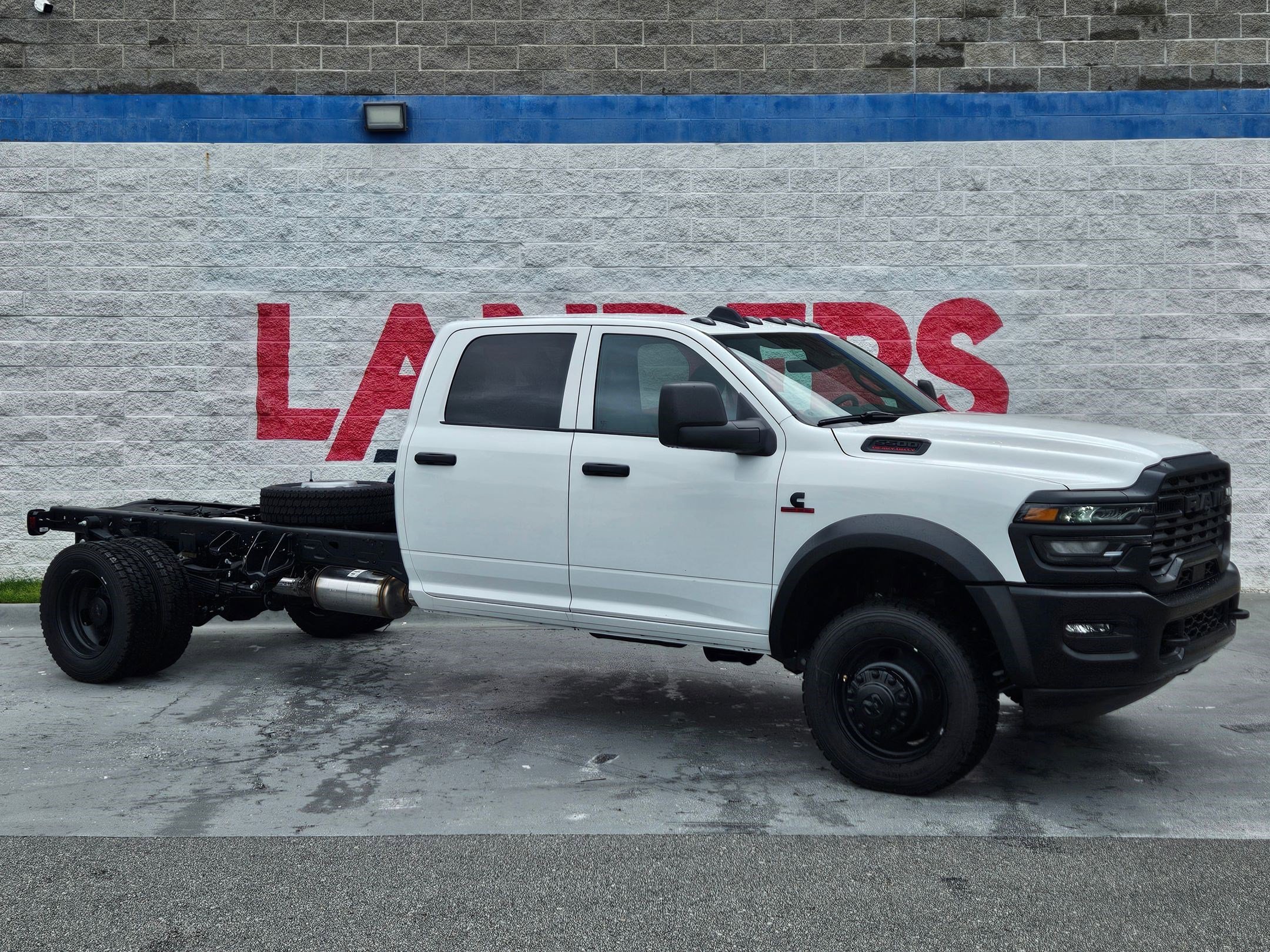 2026 RAM 5500 Big Horn 4X4 Crew Cab DRW 197" WB's photo