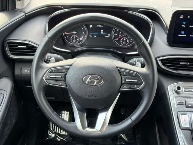 Used 2023 Black Hyundai SEL image 13