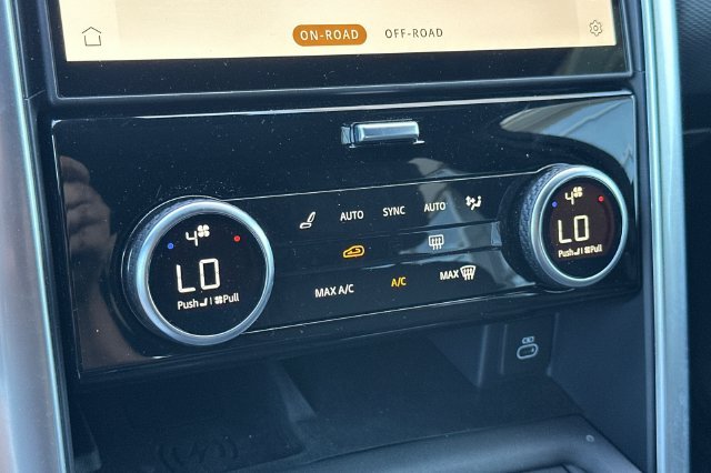 Certified Used 2025 Black Land Rover Dynamic SE image 19