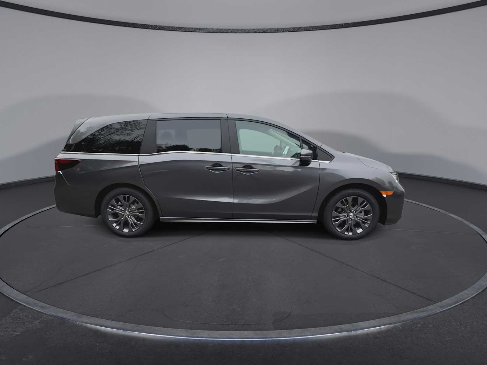 New 2026 Modern Steel Metallic Honda Touring image 9