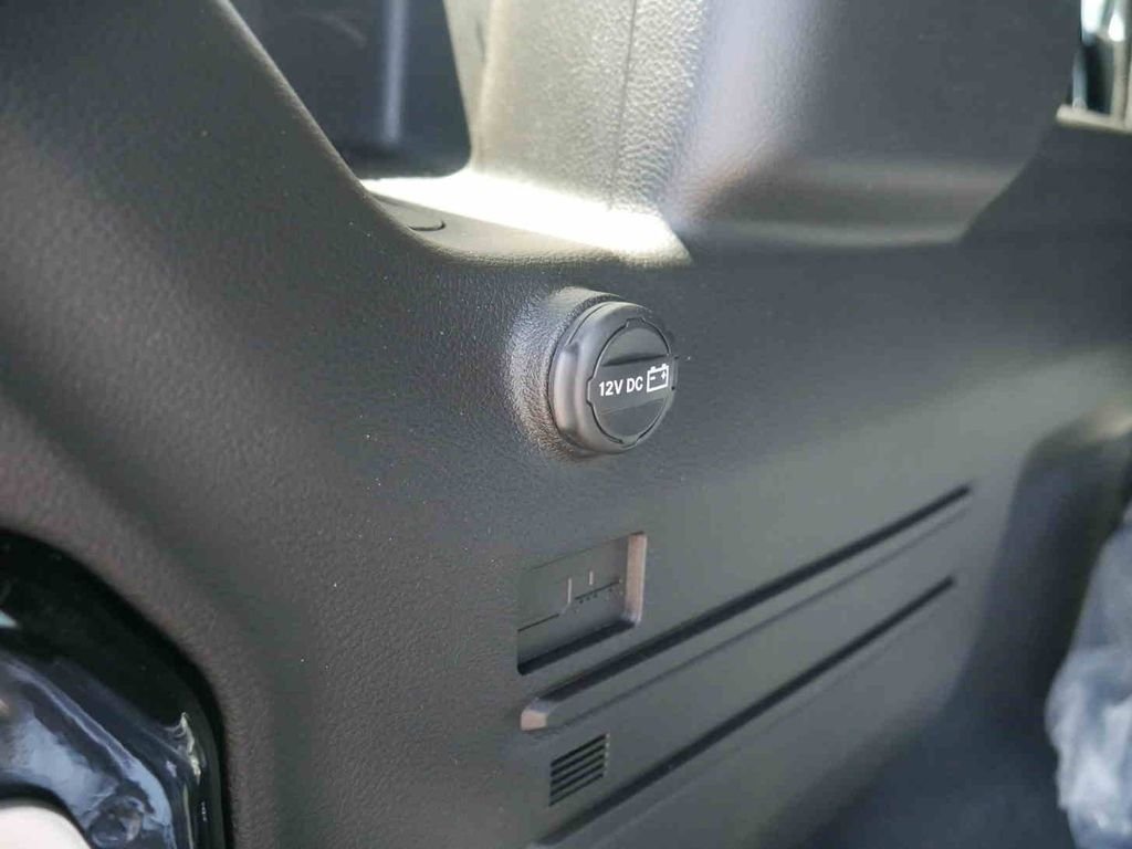 New 2026 Black Clear-Coat Exterior Paint Jeep  image 9