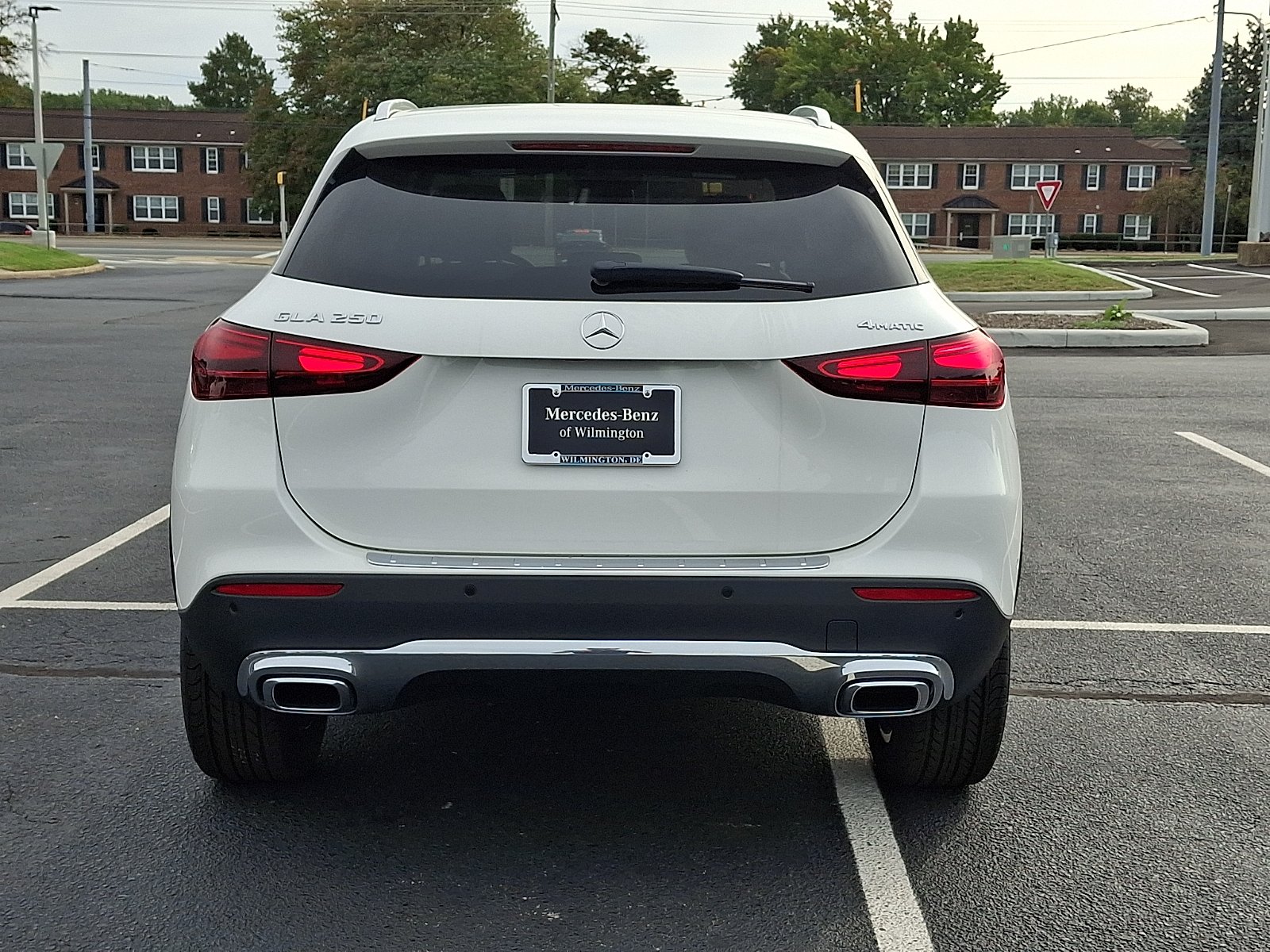 New 2026 Polar White Mercedes-Benz GLA 250 image 5