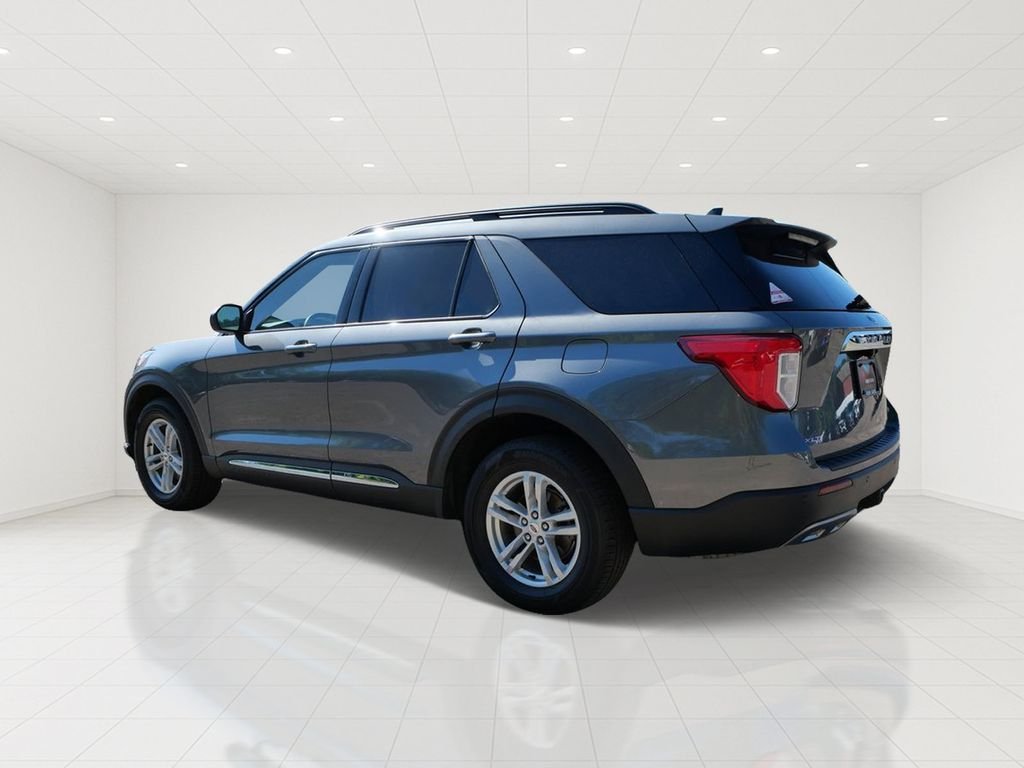 Certified Used 2022 Gray Ford XLT image 4