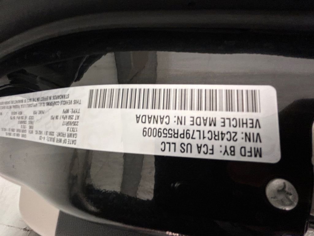 Used 2023 Black Chrysler Touring L image 20
