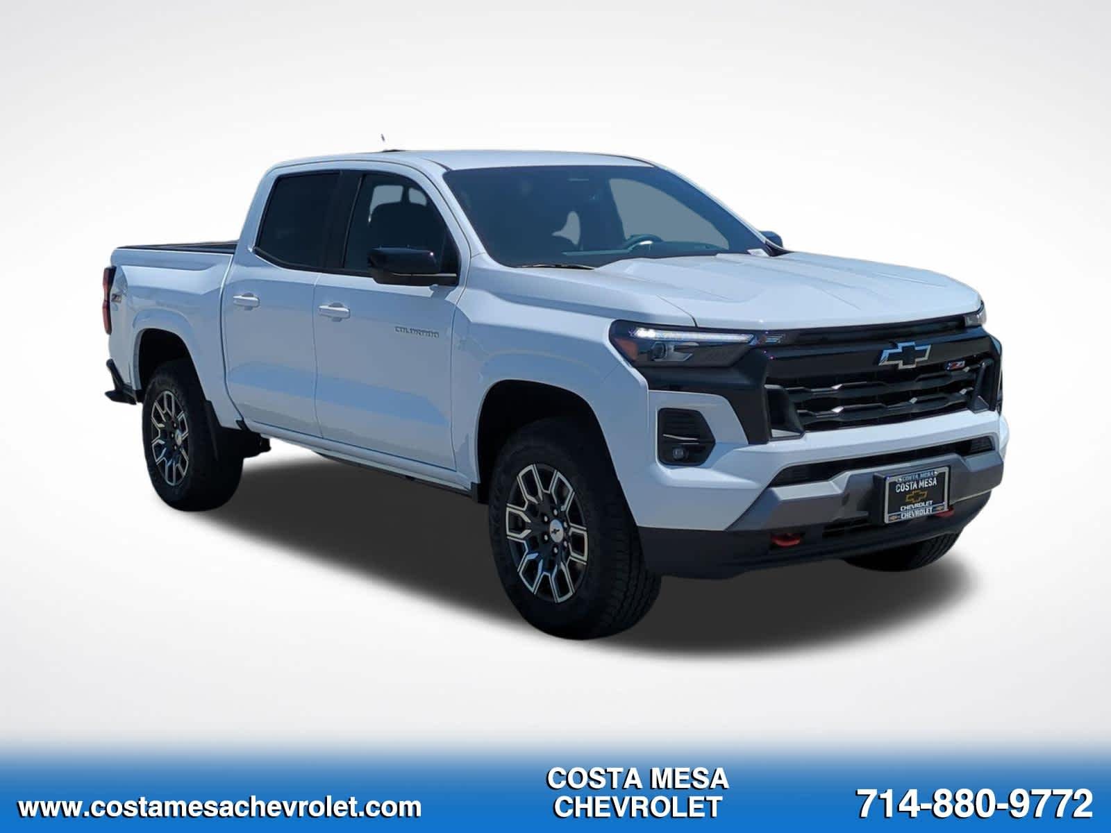 Used 2026 Summit White Chevrolet Z71 image 3