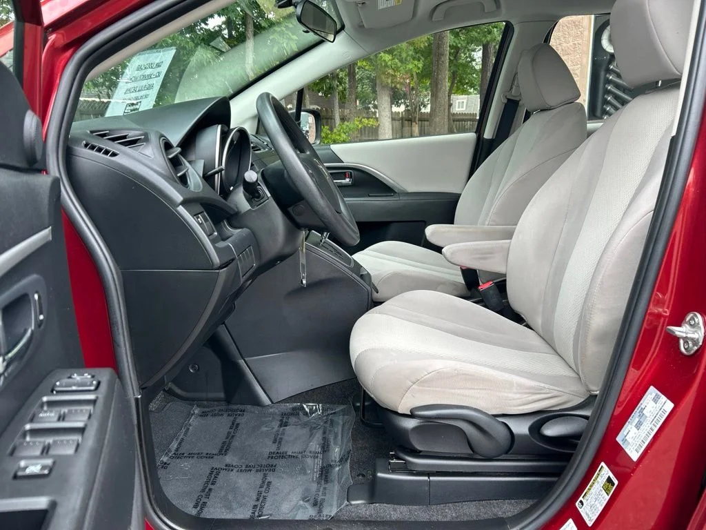 Used 2014 Red Mazda Sport image 17