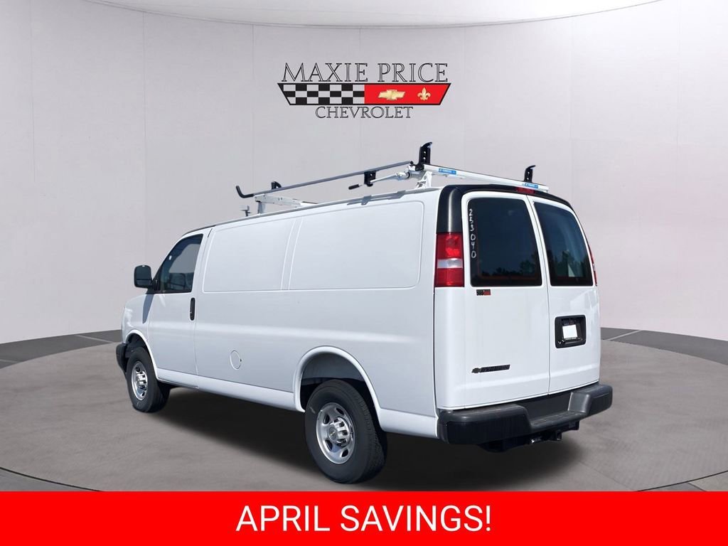 2025 Chevrolet Express Cargo Work Van - Photo 6