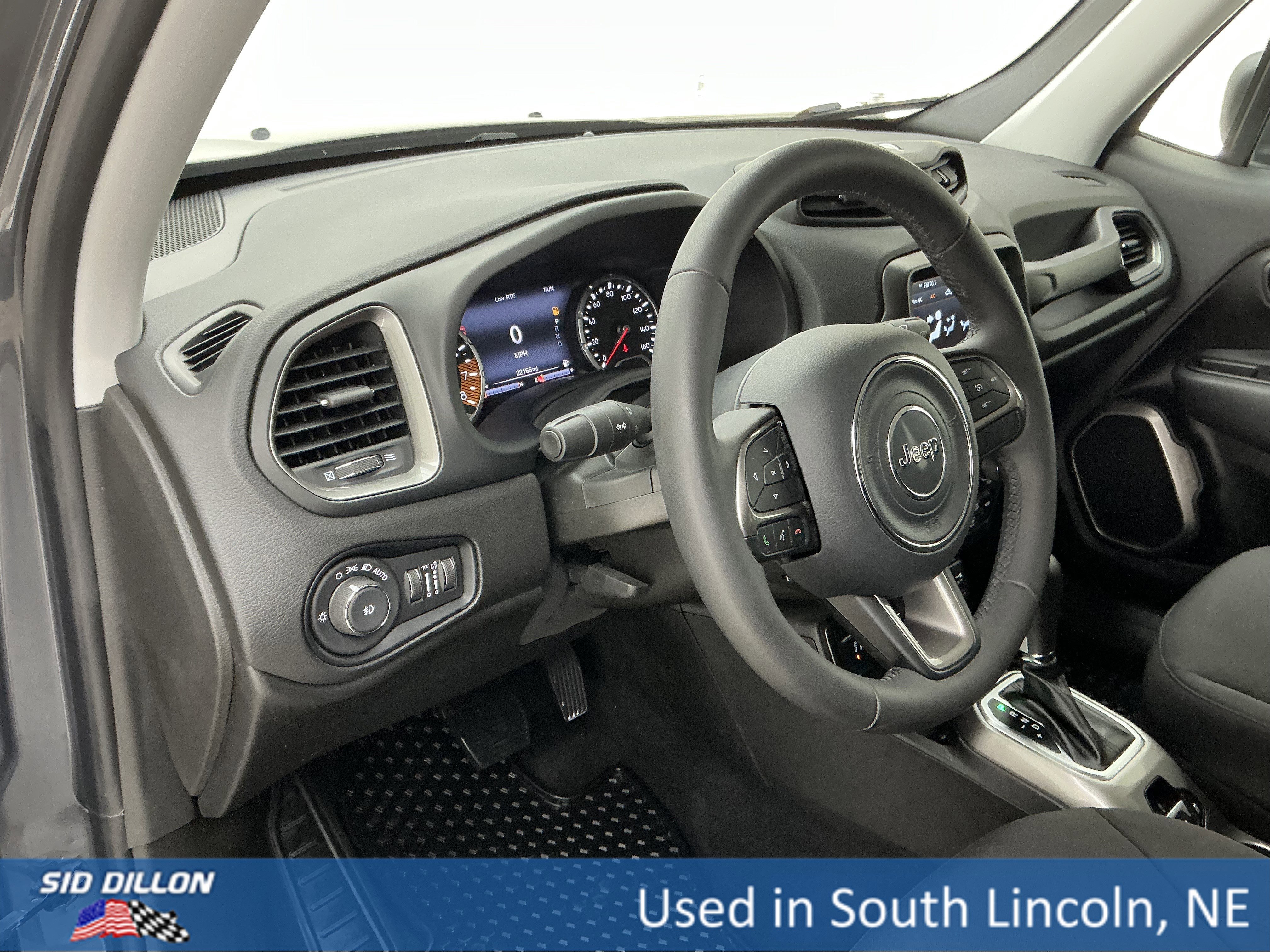 Used 2022 Graphite Gray Jeep Latitude image 13