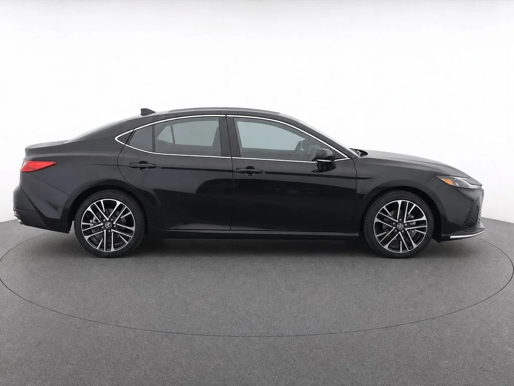 Used 2025  Toyota XSE image 7