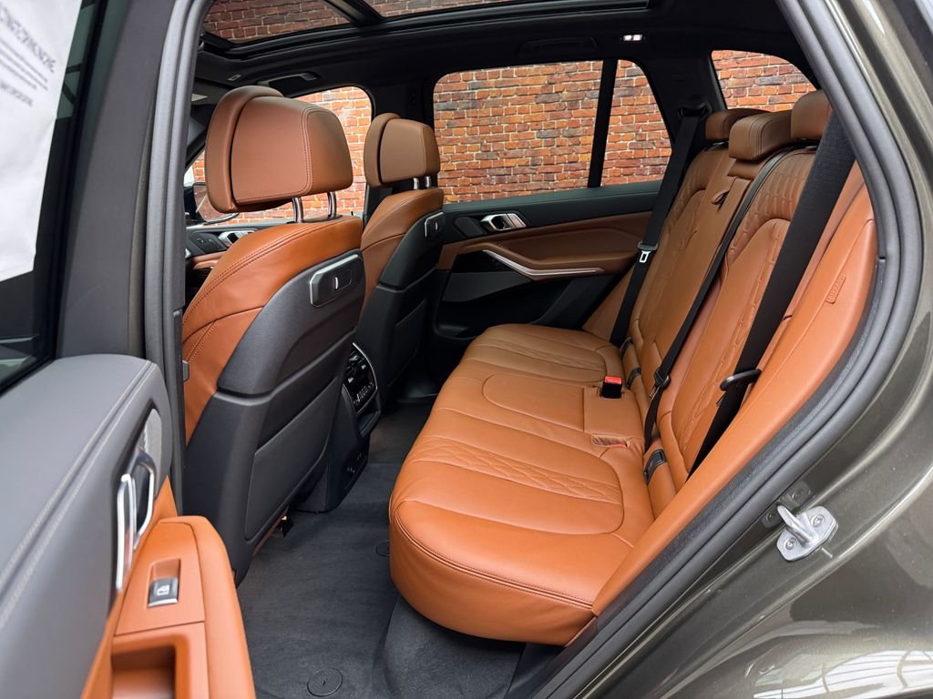 New 2026 Green BMW xDrive50e image 24