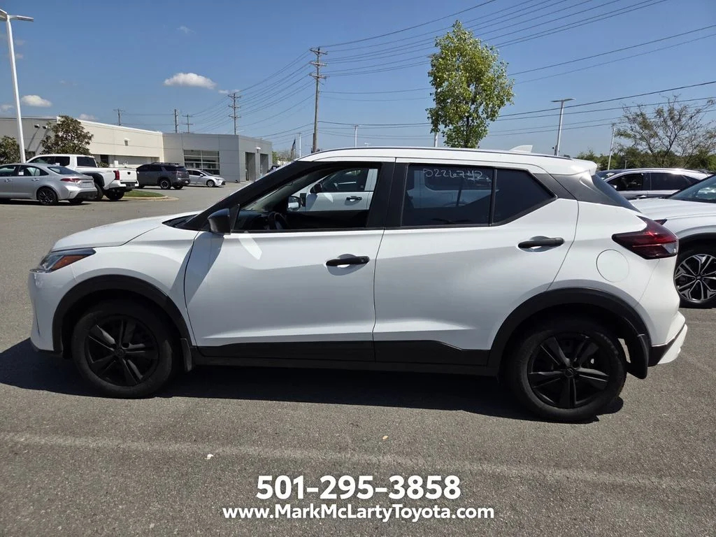 Used 2024 White Nissan S image 8