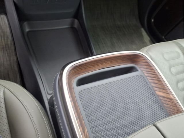 Used 2023 Green Rivian Adventure image 26