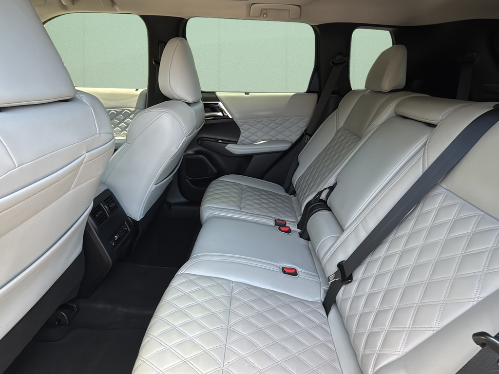 2023 Mitsubishi Outlander SEL - Photo 21