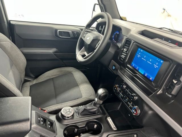 Used 2021 Oxford White Ford Base image 23