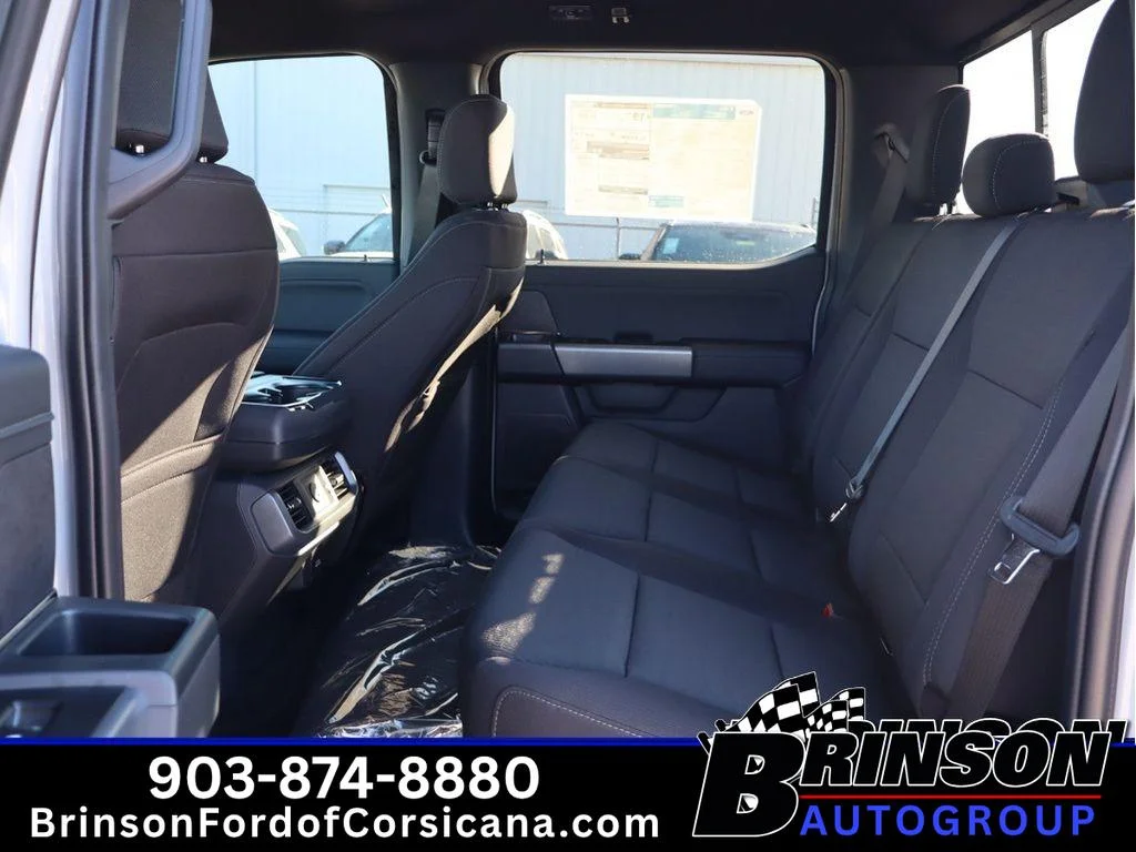New 2026 Avalanche Ford XLT image 7