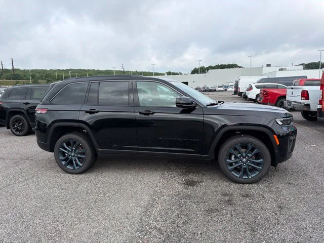 New 2026 Black Jeep  image 2