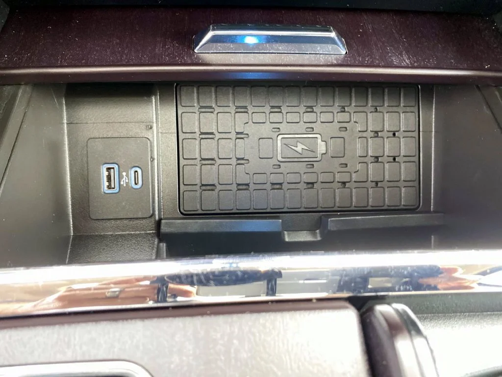Used 2024 Blue Metallic Ford Platinum image 17
