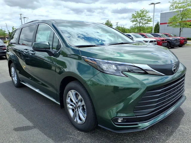 2026 Toyota Sienna XLE 7PSGR