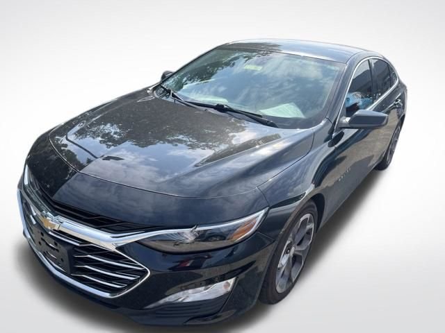 Used 2020 Black Chevrolet LT image 4