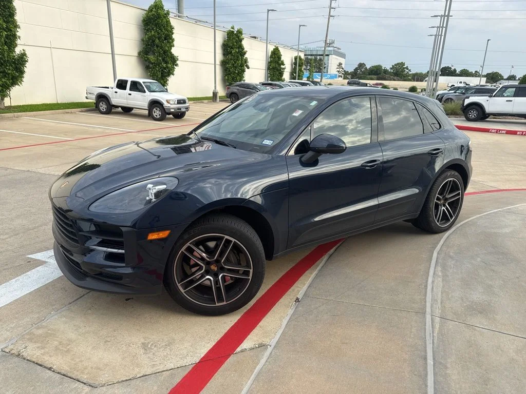 2021 Porsche Macan Base