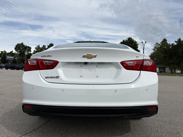 Used 2024 White Chevrolet LT image 22