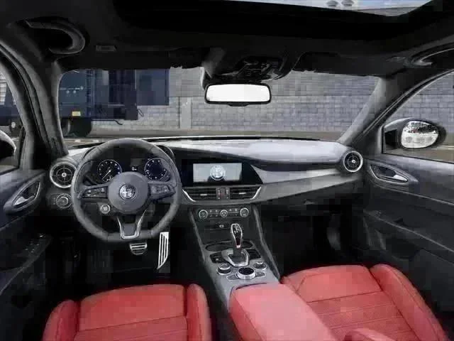 2026 Alfa Romeo Giulia Base - Photo 8