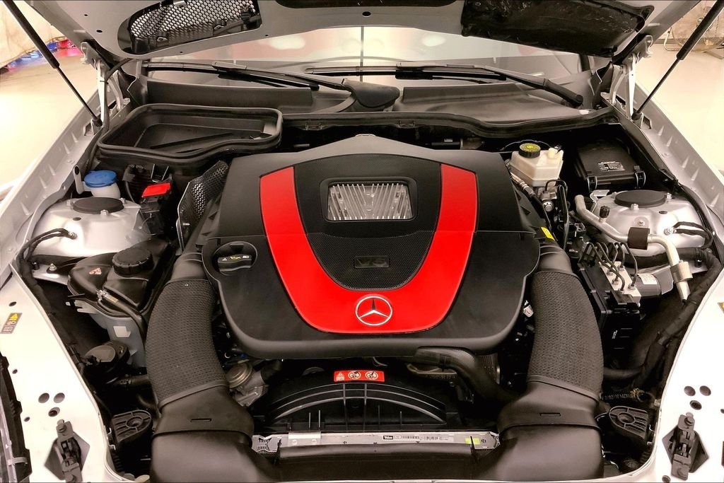 Used 2010  Mercedes-Benz SLK 350 image 9
