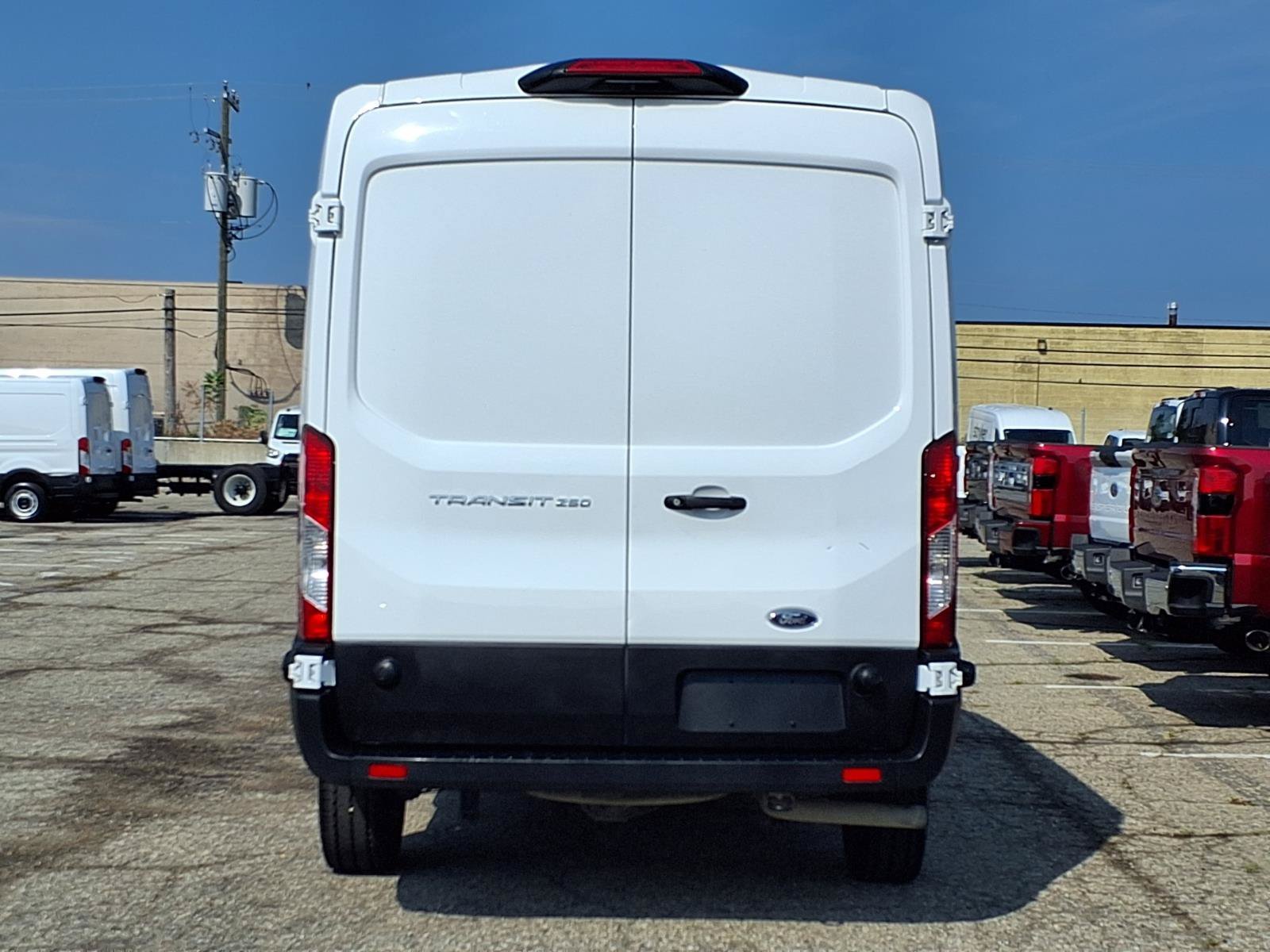 Certified Used 2024 Oxford White Clearcoat Ford Base image 29