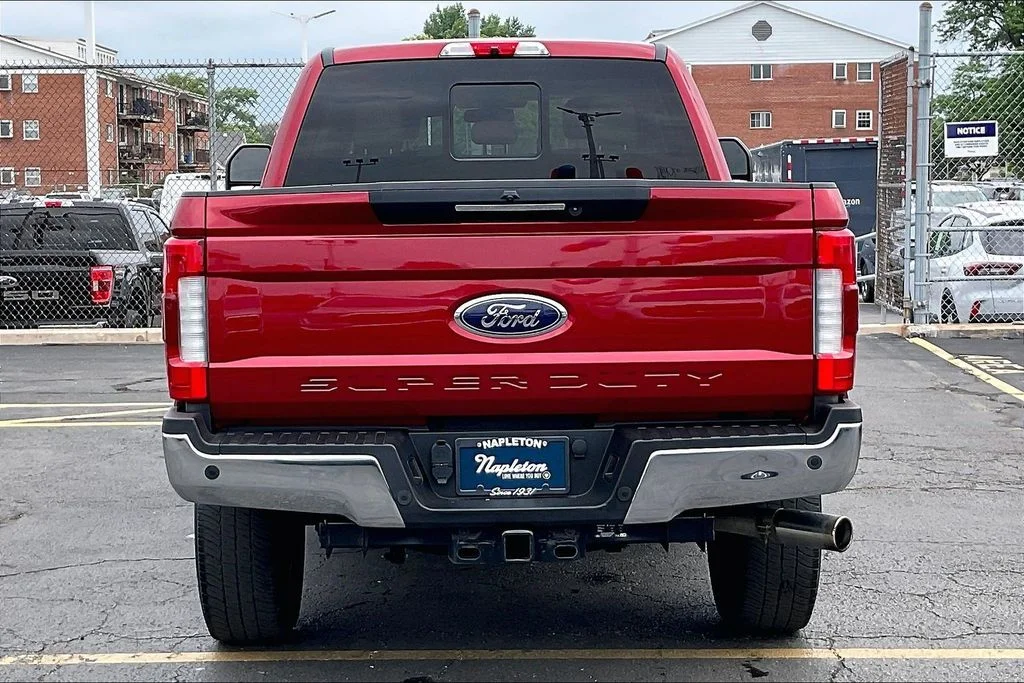 Used 2019 Ruby Red Metallic Ford Lariat image 3