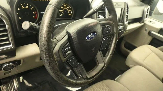 Used 2016 Shadow Black Ford XLT image 16