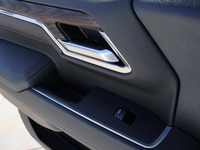 2026 GMC Sierra 1500 SLT - Photo 19