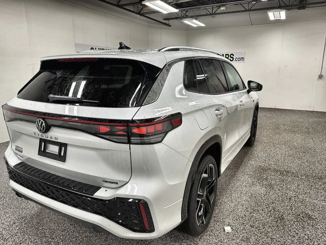 New 2026 Opal White Pearl Volkswagen SEL R-Line Turbo image 8