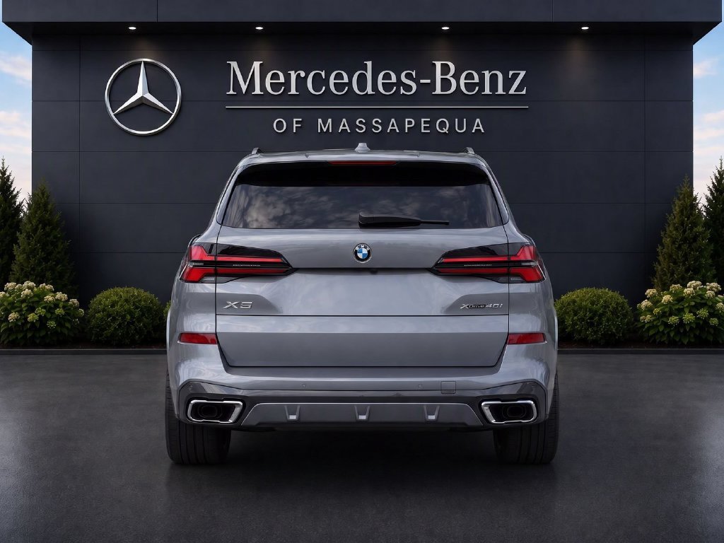 Used 2024 Gray BMW xDrive40i image 6