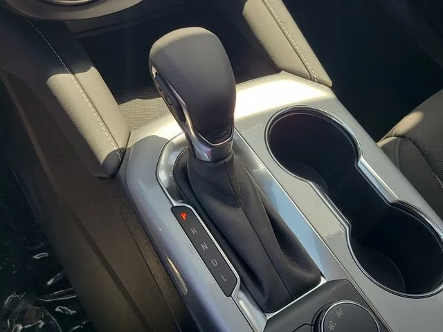 New 2026 Summit White Chevrolet 2LT image 31