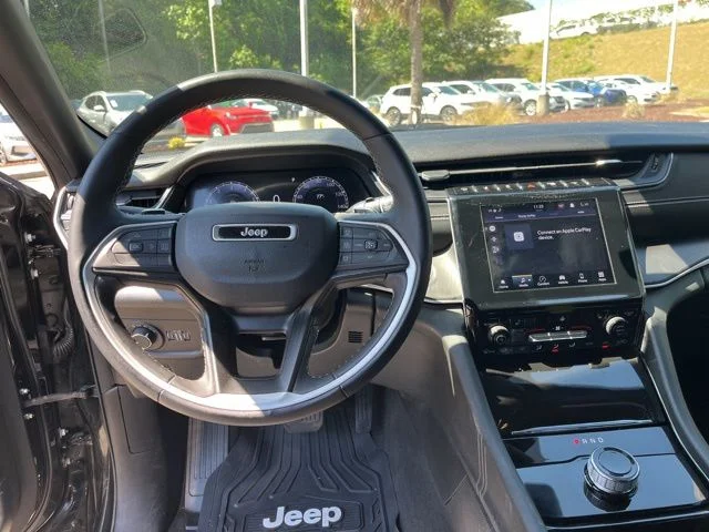 Used 2023 Black Jeep Altitude image 17