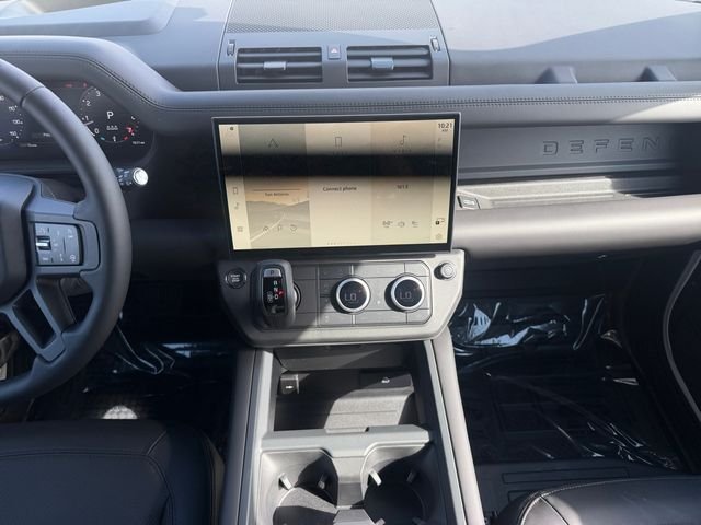 New 2026 Fuji White Land Rover S image 15
