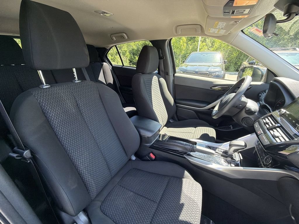 Used 2024  Mitsubishi LE image 27