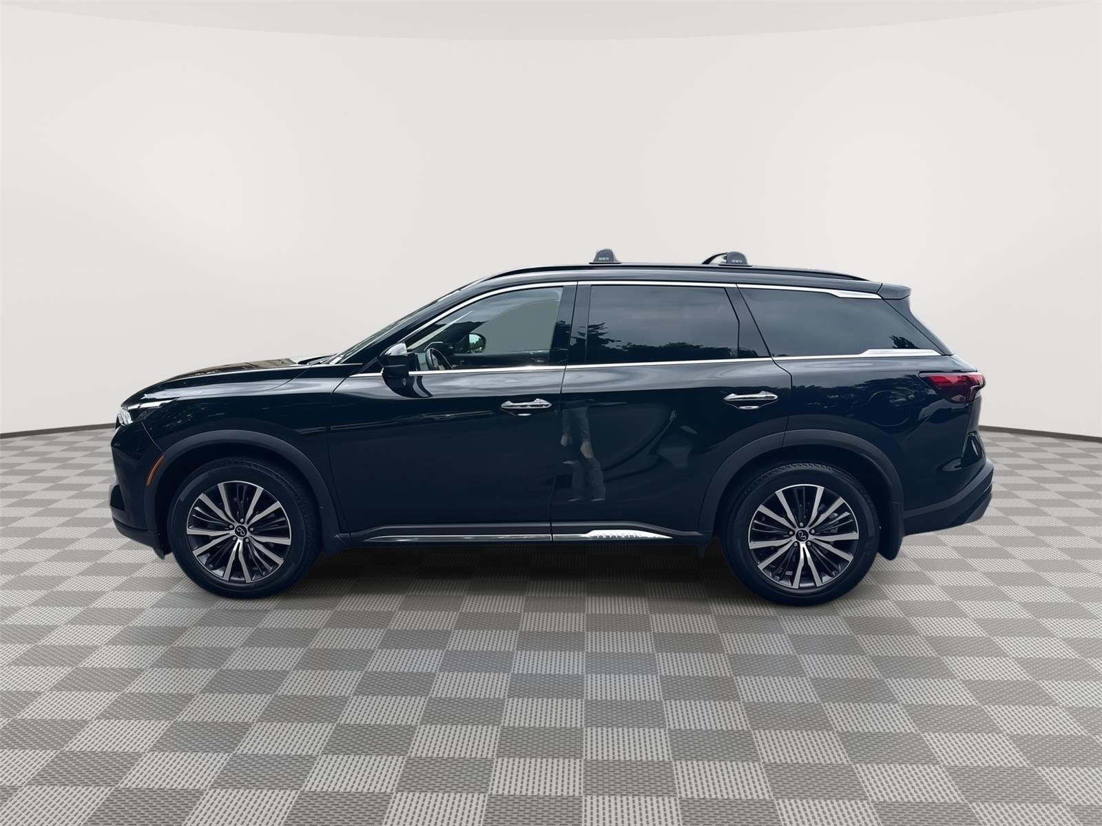 Used 2023 Mineral Black INFINITI AUTOGRAPH image 9