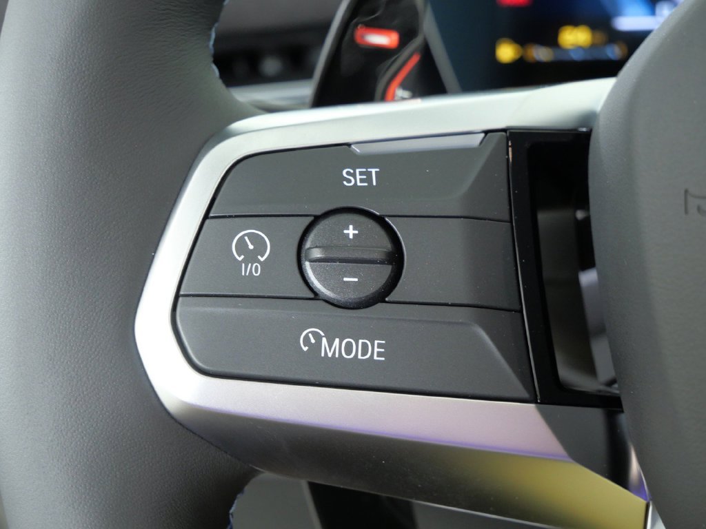 New 2027 Space Silver Metallic BMW M35i image 38