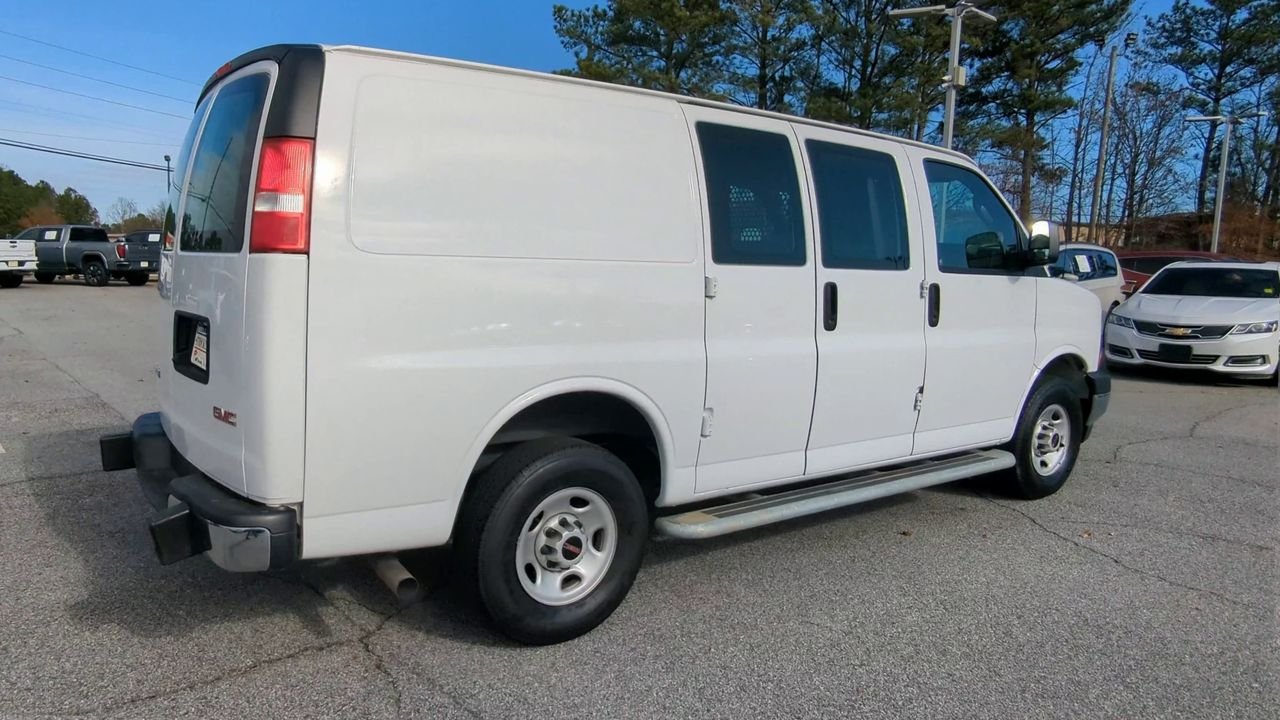 2024 GMC Savana Cargo Work Van - Photo 60